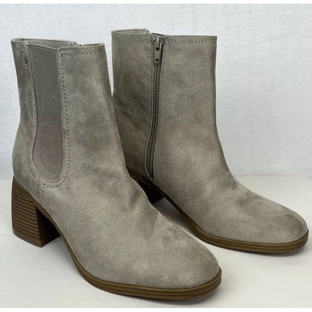 NEW Ankle Boot Gray Suede Size 9 Side Zip Elastic Insert Stacked Heel NINE WEST